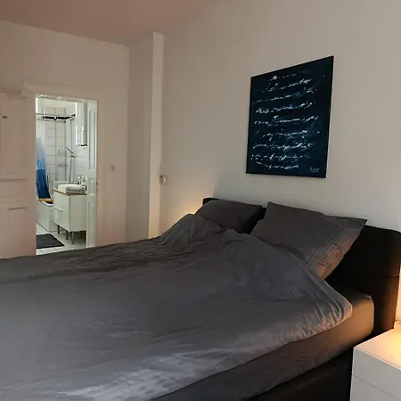 דירה Modern With Balcony In A Location
